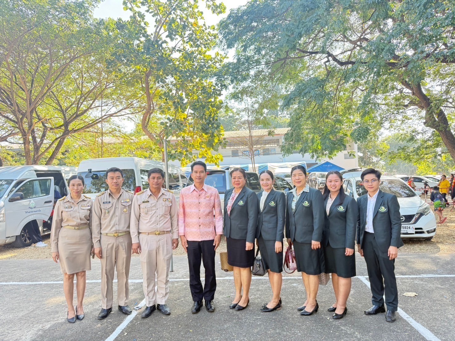 โครงการปกป้องและเชิดชูสถาบันพระมหากษัตริย์ และหน่วยบำบัดทุกข์ บำรุงสุข สร้างรอยยิ้มให้กับประชาชน (จังหวัดเคลื่อนที่)