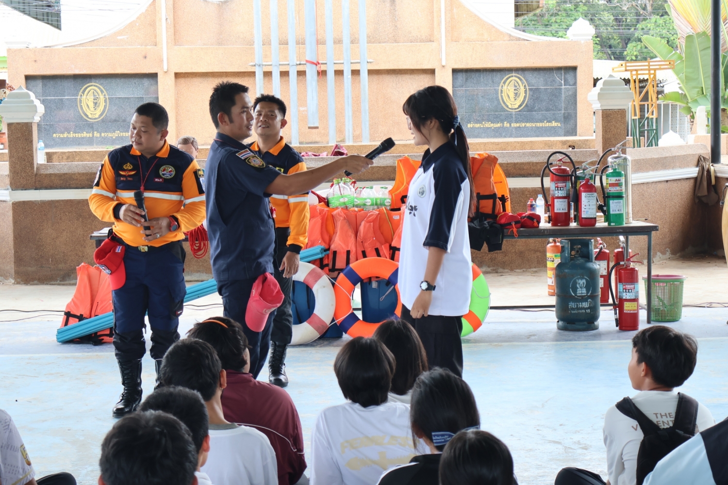 กิจกรรมการฝึกอบรมนักเรียนให้เกิดทักษะการเผชิญเหตุแผ่นดินไหวและภัยพิบัติ