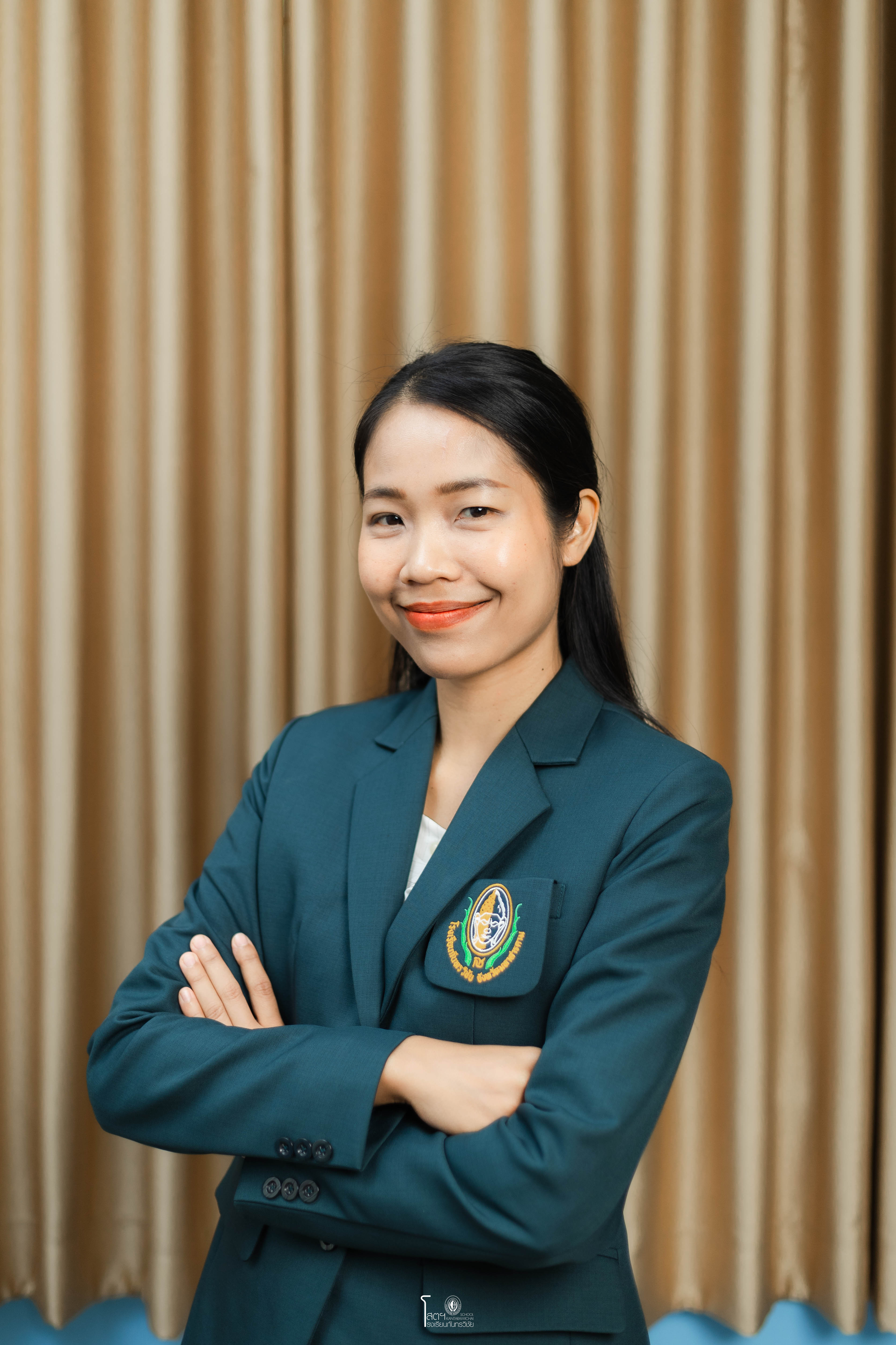 นางสาวจรรยา  มาตย์งามเมือง