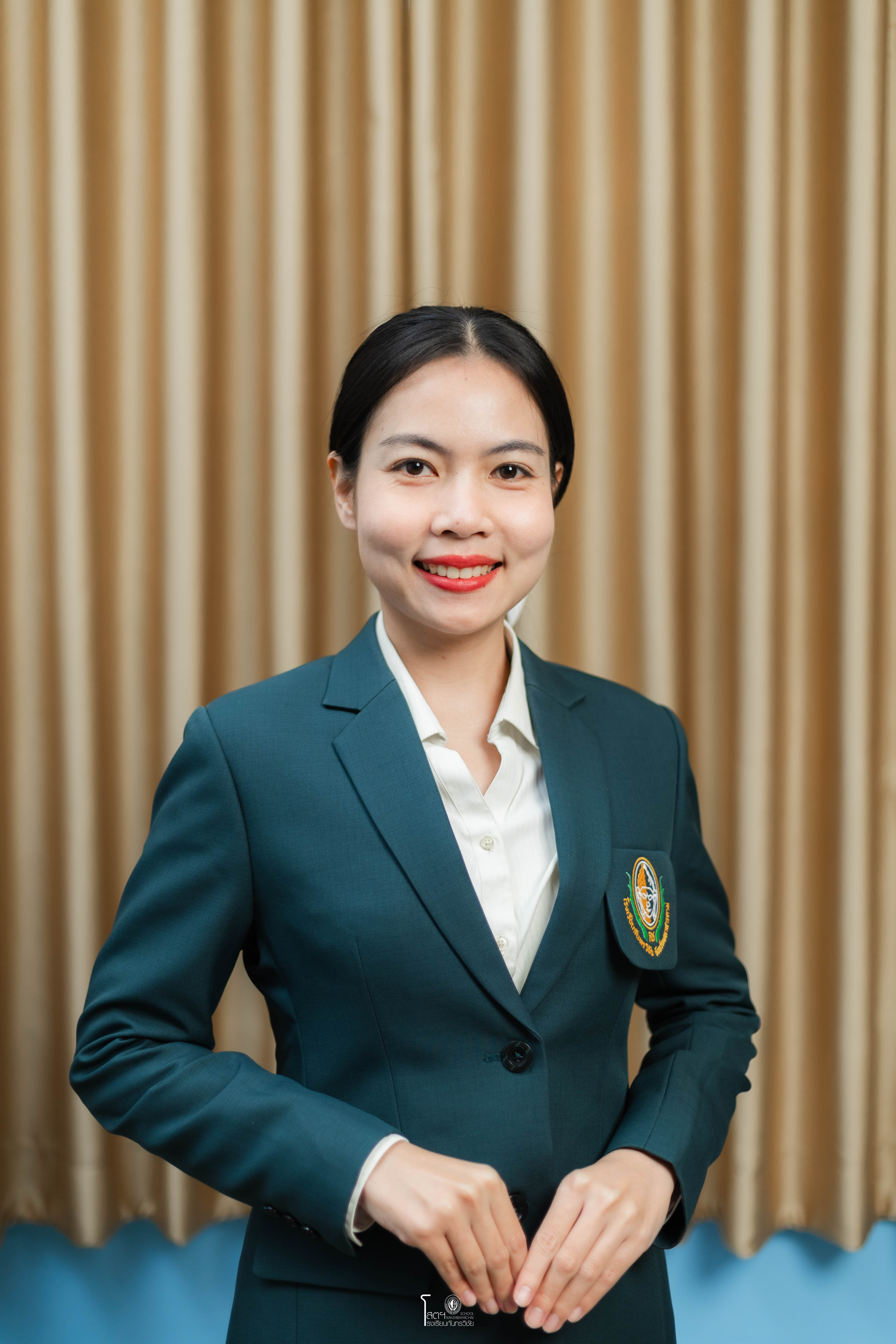 นางสาวชไมพร  นาทองพูน