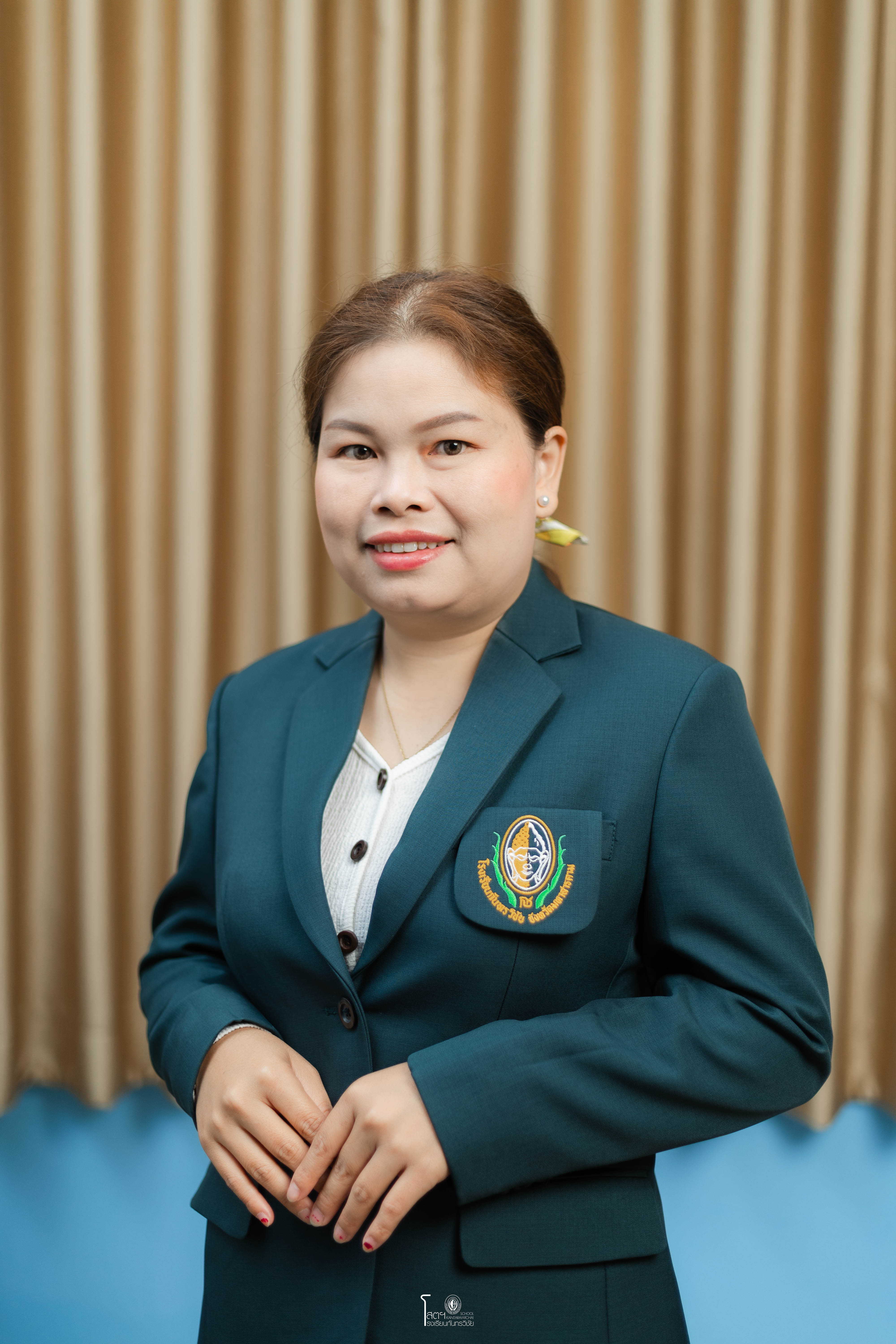 นางสาวทับทิม  วงศ์หนองแวง