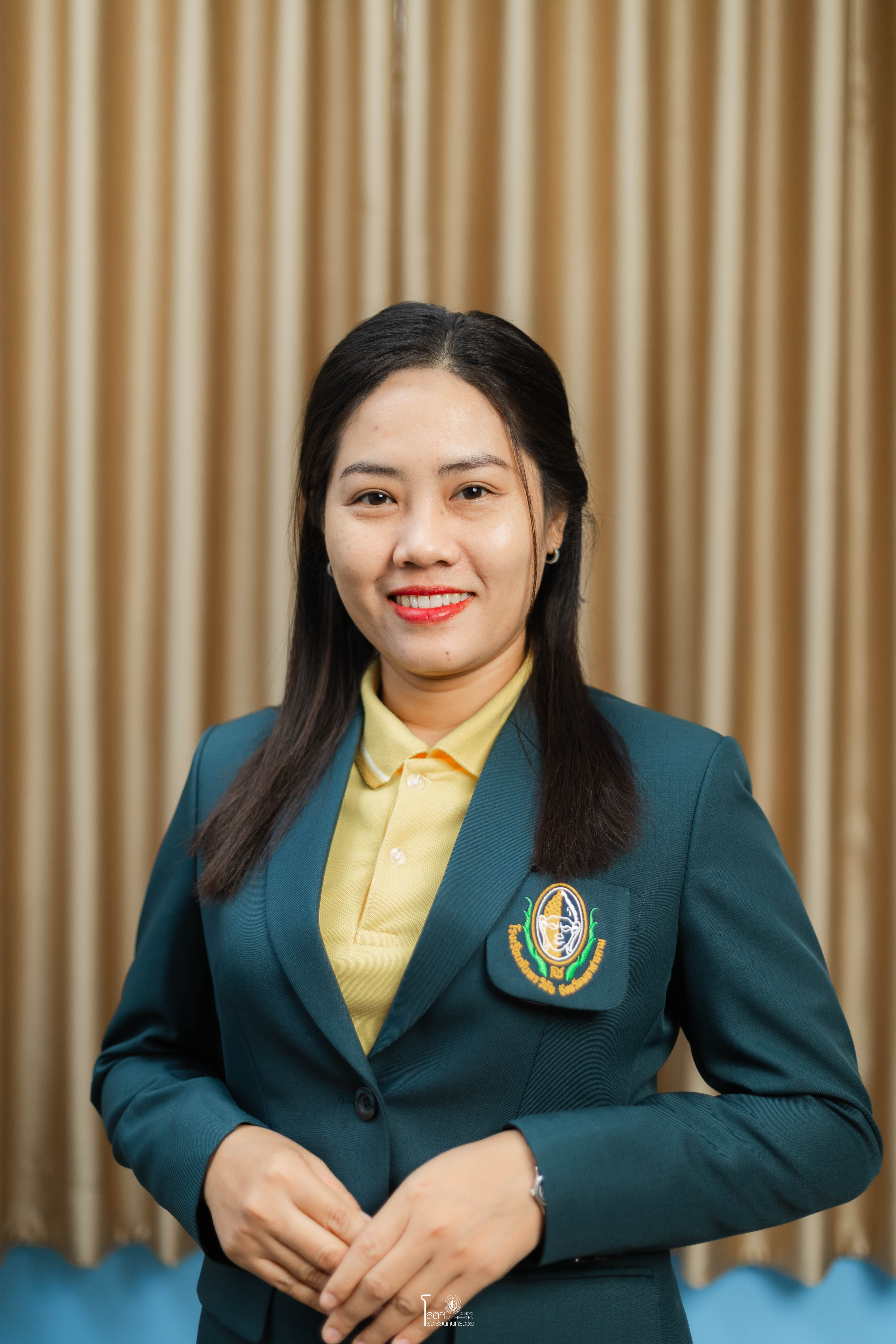 นางสาวปัทมาพร ภูกาบิล 